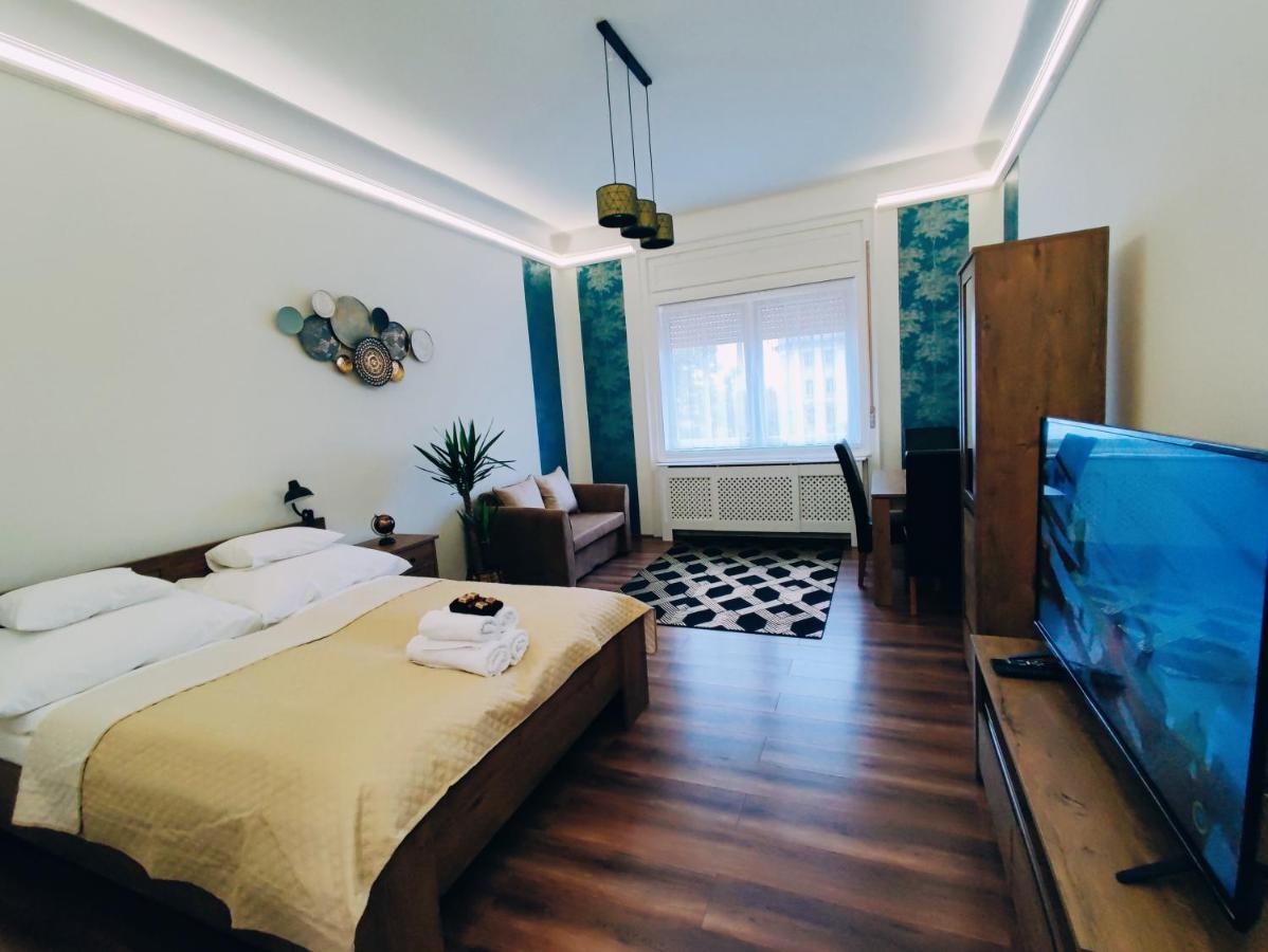 Central Palace Apartman Debrecín Exteriér fotografie